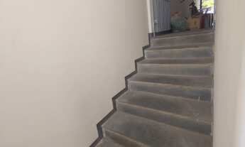 Imagem 5: Casa principal com 2 quartos sala ,cozinha ,banheiro ,garagem fechada, lavanderia ,casa fu