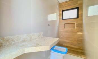 Imagem 4: Sobrado com piscina e móveis planejados