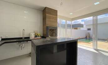 Imagem 4: Casa aconchegante com piscina e suíte com closet