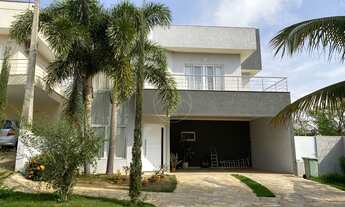 Imagem: Sobrado com escritório, cisterna e energia