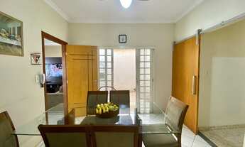 Imagem 3: Casa com 3 Dormitórios 1 suíte e Área Gourmet