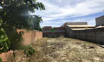 Imagem: Terreno a 100m do mar aterrado, murado pronto