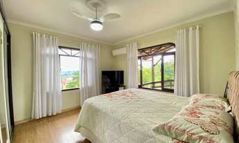 Imagem 6: Casa Plana com 3 dormitórios e piscina no Bairro Nova Brasília - Joinville/ SC