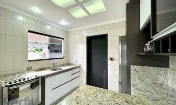 Imagem 2: Casa averdada à venda - 3 dormitórios, sendo 2 suítes - bairro Espinheiros - Joinville/SC