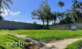 Imagem: Terreno à venda em condomínio fechado