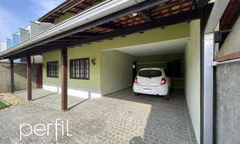 Imagem 3: Casa Sobrado a venda com tres quartos sendo uma suite e piscina no bairro Aventureiro - Jo