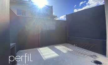 Imagem 6: Sobrado geminado no bairro Iririú - suíte com closet mais 2 quartos