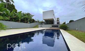 Imagem 7: Imperdível casa à venda em Joinville-SC, bairro Floresta: 3 quartos, 3 suítes, 3 salas, 6