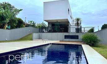 Imagem 3: Imperdível casa à venda em Joinville-SC, bairro Floresta: 3 quartos, 3 suítes, 3 salas, 6