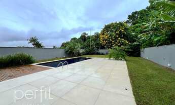 Imagem 6: Imperdível casa à venda em Joinville-SC, bairro Floresta: 3 quartos, 3 suítes, 3 salas, 6