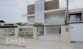 Imagem 4: Casa à venda em Joinville-SC, com 3 quartos, 2 suítes, 3 salas, 4 banheiros, 4 vagas de ga