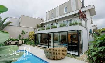 Imagem 2: Casa à venda em Joinville-SC, com 3 quartos, 2 suítes, 3 salas, 4 banheiros, 4 vagas de ga