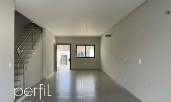 Imagem 2: Sobrado à venda em Joinville-SC, Costa E Silva: 3 quartos, 1 suíte, 1 sala, garagem e 143