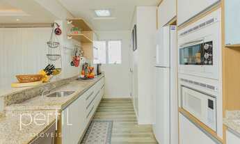 Imagem 2: Apartamento à Venda em Joinville-SC, Bairro Bucarein: 3 Quartos, 1 Suíte, 2 Banheiros, 2 V