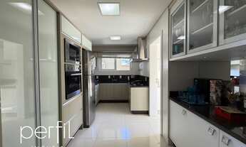 Imagem 6: Casa com 3 dormitórios, sendo 1 suíte e 2 demi-suítes com 240m2 privativos e 3 vagas de ga