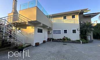 Imagem 4: Casa com 3 dormitorios sendo 1 suite e 5 salas comerciais na frente no bairro Anita Gariba