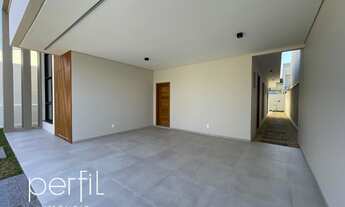 Imagem 4: Casa plana com 3 dormitórios sendo 1 suíte com 147m2 no bairro Iririú - Joinville, SC
