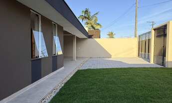 Imagem 5: Casa plana com 3 dormitórios sendo 1 suíte e 5 vagas de garagem no bairro Floresta - Joinv