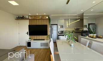 Imagem 3: Apartamento com 3 dormitórios sendo 1 suíte e 2 vagas de garagem no 16º andar no bairro ce