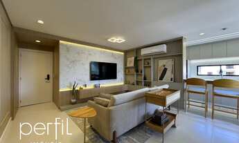 Imagem 2: Apartamento decorado com 3 dormitórios sendo 1 suíte e 2 vagas de garagem no bairro bom re