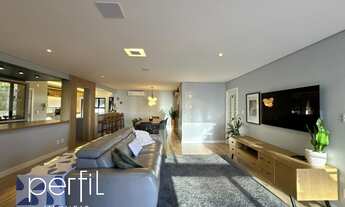 Imagem 5: Apartamento com 4 dormitórios sendo 1 suíte master e 2 vagas de garagem no bairro Atirador