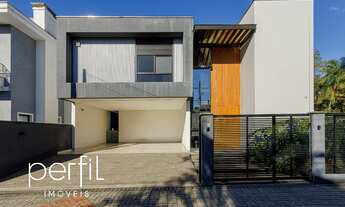 Imagem: Casa em condomínio com 3 dormitórios sendo