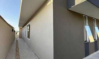 Imagem 7: Casa plana com 3 dormitórios sendo 1 suíte e 5 vagas de garagem no bairro Floresta - Joinv