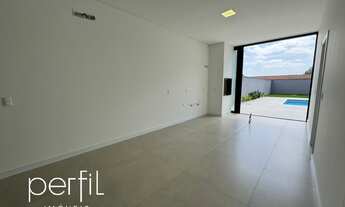 Imagem 6: Imperdível Sobrado com 3 Suítes e 4 Vagas - Santo Antônio, Joinville-SC - 171,99 m²