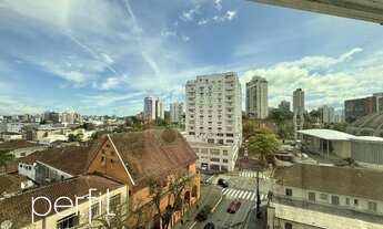 Imagem 6: Sala comercial com 3 salas internas à venda no bairro Centro com 91m2, com recepção e copa