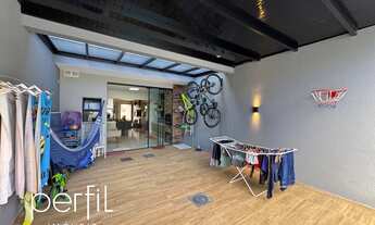 Imagem 6: Sobrado a venda 100% MOBILIADO com três quartos sendo uma suíte no bairro Santo Antônio