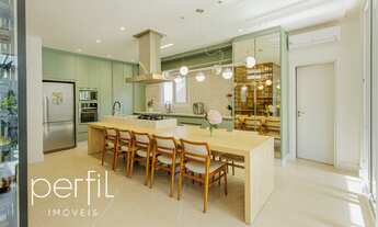 Imagem 5: Casa porteira fechada com 3 suítes e 3 vagas de garagem cobertas em condomínio fechado no