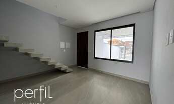 Imagem 5: Sobrado à venda em Joinville-SC, 3 quartos, 1 suíte, 2 salas, 3 banheiros, 2 vagas de gara