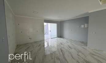 Imagem 2: Sobrado à Venda em Joinville-SC: 2 quartos, 1 suíte, 2 salas, 3 banheiros, no Costa e Silv