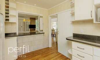 Imagem 7: Sobrado com 4 dormitórios sendo 2 suítes e 1 suíte master com 4 vagas de garagem no bairro