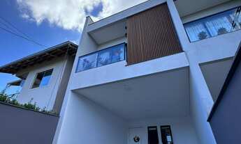 Imagem 2: Sobrado à venda em Joinville-SC, Costa e Silva: 3 quartos, 1 suíte, 2 salas, 3 banheiros