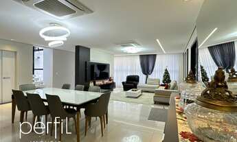 Imagem 3: Espetacular Casa de 5 Quartos em Condomínio no Saguaçu, Joinville-SC: 2 Suítes, 3 Salas, 5