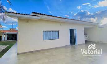 Imagem 2: Casa Luxo à venda - 04 suítes, sendo 01 com closet, piscina com cascata, grande área de la