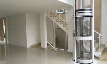 Imagem 2: Residência de Alto Padrão em Condomínio de Luxo em Santana de Parnaíba-SP: 4 Quartos, 4 Su