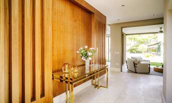 Imagem 3: Luxuosa mansão de 5 quartos e 5 suítes no Condomínio Tamboré 3 em Santana de Parnaíba-SP