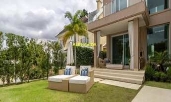 Imagem 3: Maravilhosa casa com acabamento Prime, 5 Suítes - 3 Vagas - piscina com borda infinita - 8