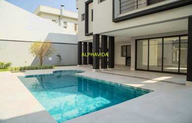 Imagem 3: Venda de Casa de Luxo em Condomínio Genesis II, Santana de Parnaíba-SP: 4 Quartos, 4 Suíte