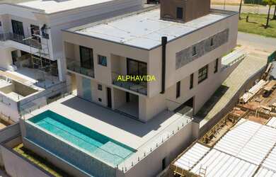 Imagem 4: Casa de Luxo à venda em Santana de Parnaíba-SP, com 5 quartos, 5 suítes e 6 vagas de garag