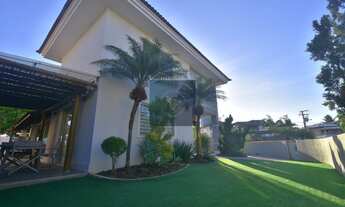 Imagem: 4 dormitórios, 3 suíte, 2 vagas na garagem