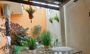 Imagem: 4 dormitórios, 2 suíte, 3 vagas na garagem