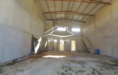 Imagem 3: Barracão Comercial à Venda em Campinas-SP: 2 Salas, 2 Banheiros, 4 Vagas de Garagem - Jard