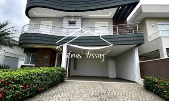 Imagem: Casa de alto padrão em condomínio no Jardim