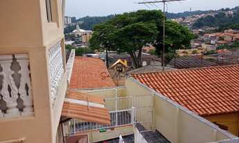 Imagem 3: Casa à venda em Jundiaí-SP, no Jardim Pacaembu, com 3 quartos, 2 salas, 1 banheiro, 3 vaga