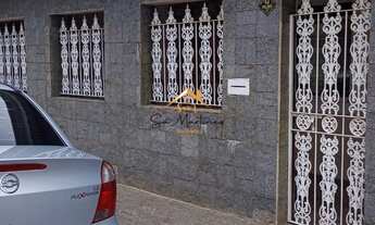 Imagem 2: Casa à venda em Jundiaí-SP, no Jardim Pacaembu, com 3 quartos, 2 salas, 1 banheiro, 3 vaga