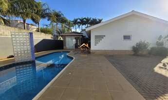 Imagem 3: Imperdível Casa de Luxo à Venda em Condomínio no Residencial dos Lagos em Itupeva-SP: 4 Qu