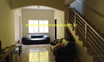 Imagem: Casa com 4 dorm. Com mais 2 salões comerciais